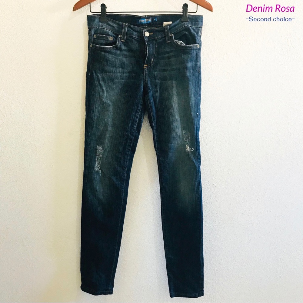 Skinny jeans